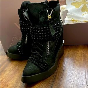 Women's Black Studded High-Top Sneakers